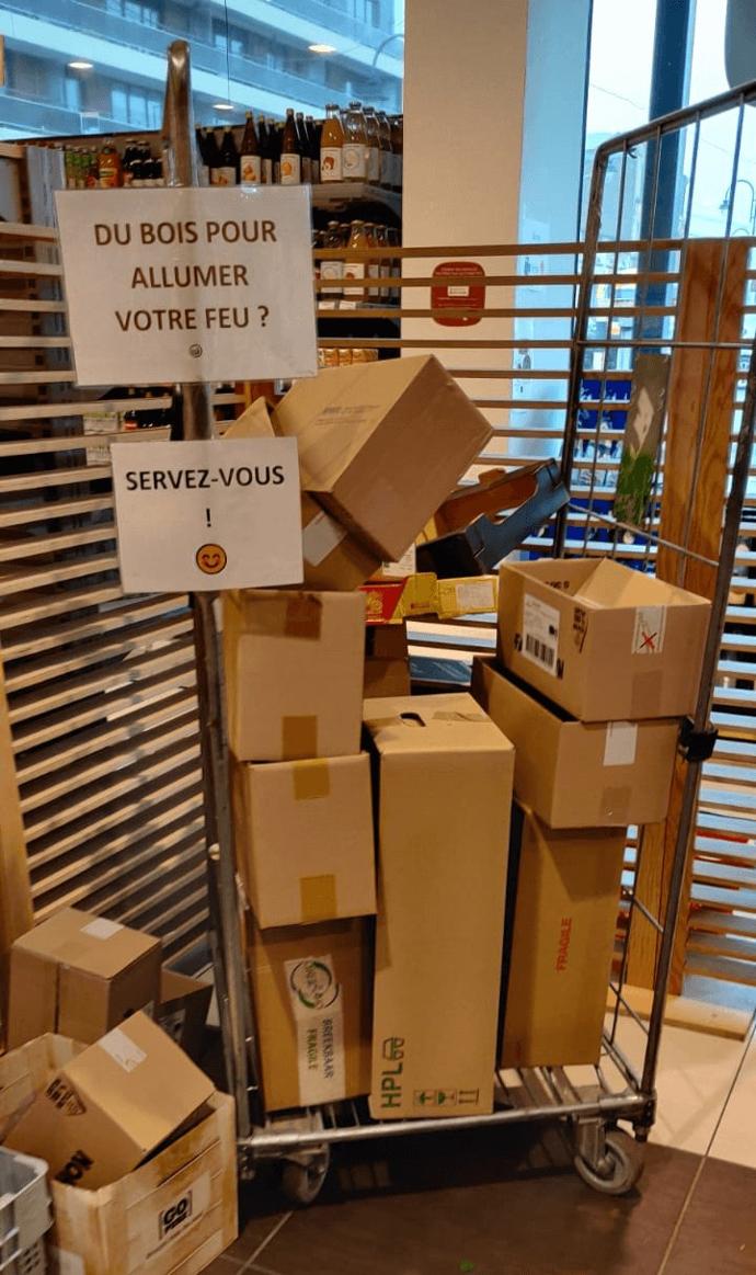 Mauvaise compréhension de la réutilisation Mauvaise réutilisation de caisses en carton